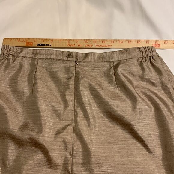 Stefani Studio Woman size 14W two piece skirt and jacket.  Goldfish/tanish - Picture 9 of 14